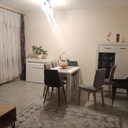 Uroczy Apartament Krakow Ngoại thất bức ảnh